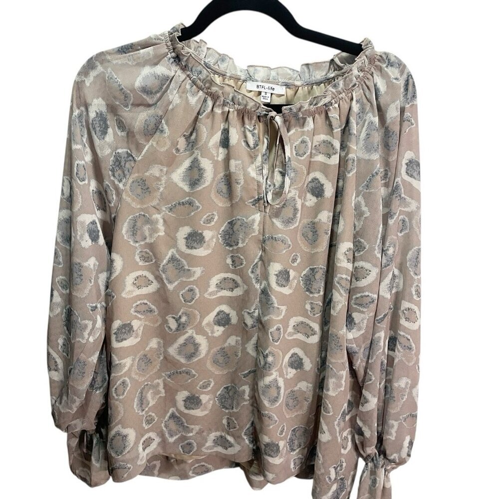 BTFL Life S Top Womens Blue Gray‎ Floral Popover V Neck Blouse Shirt